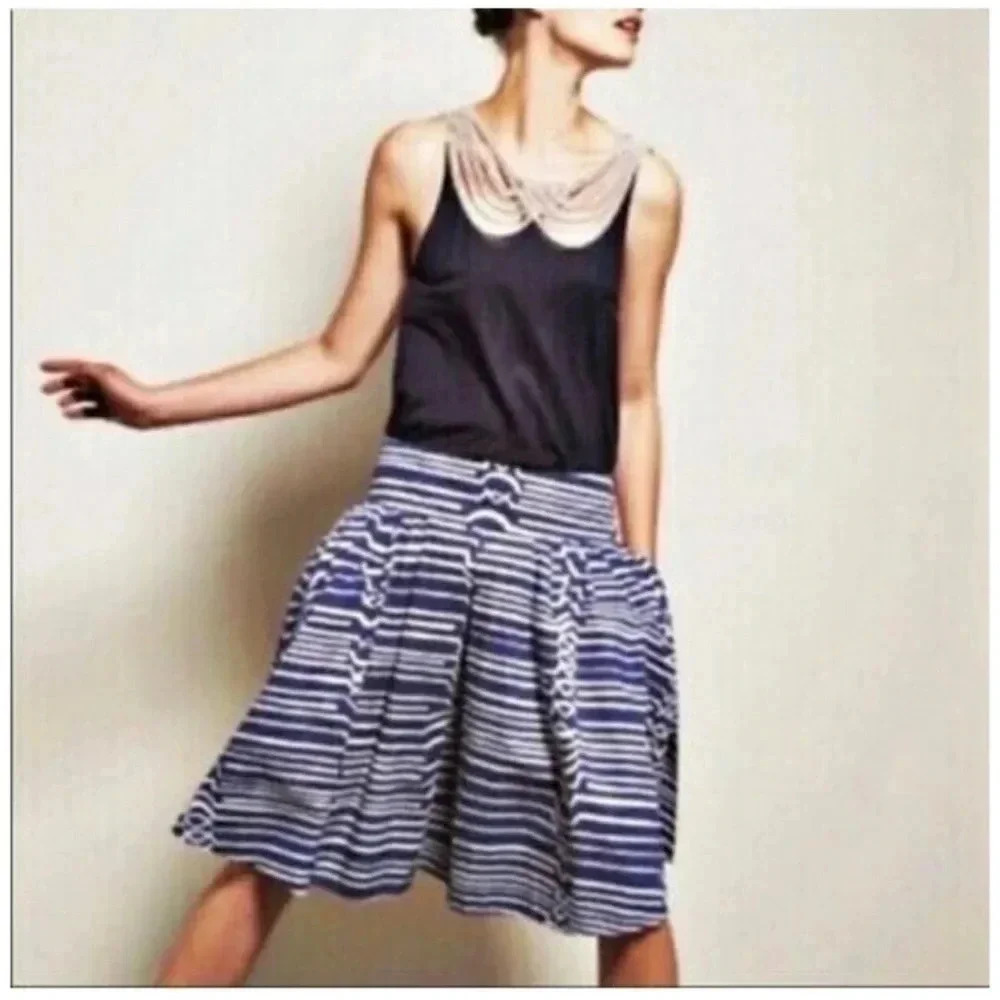 Maeve Anthropologie Navy and White Fit & Flare Skirt Size 4